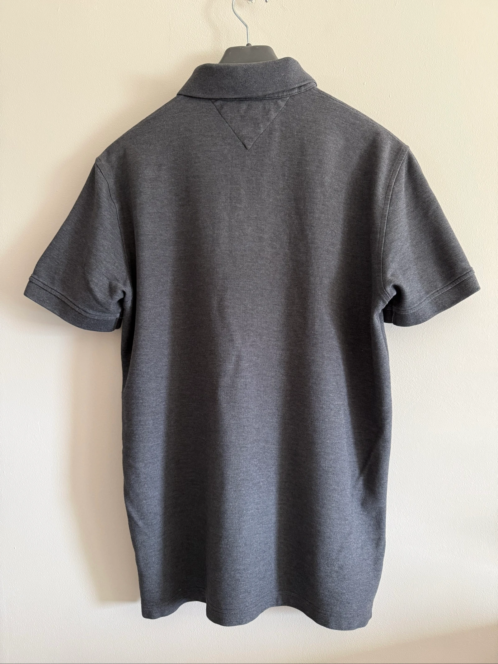 Polo hombre Tommy Hilfiger gris – Chic Despojado - Talla XL – Ajuste Regular – Muy buen estado – photo 2